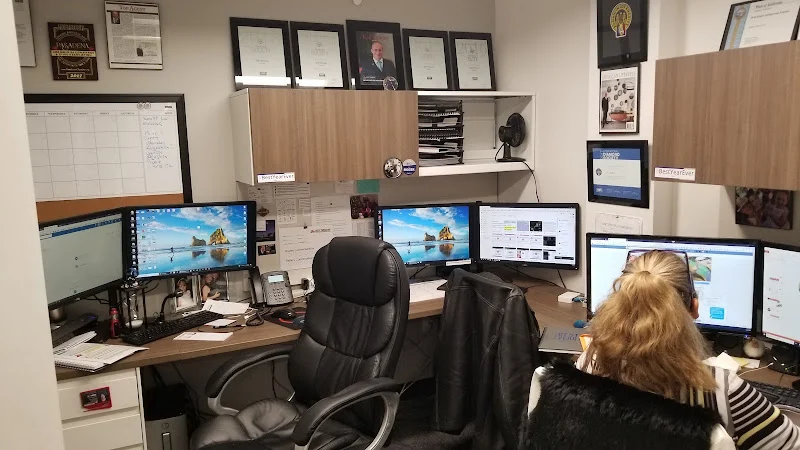 Mobile Notary Public & Apostille Service