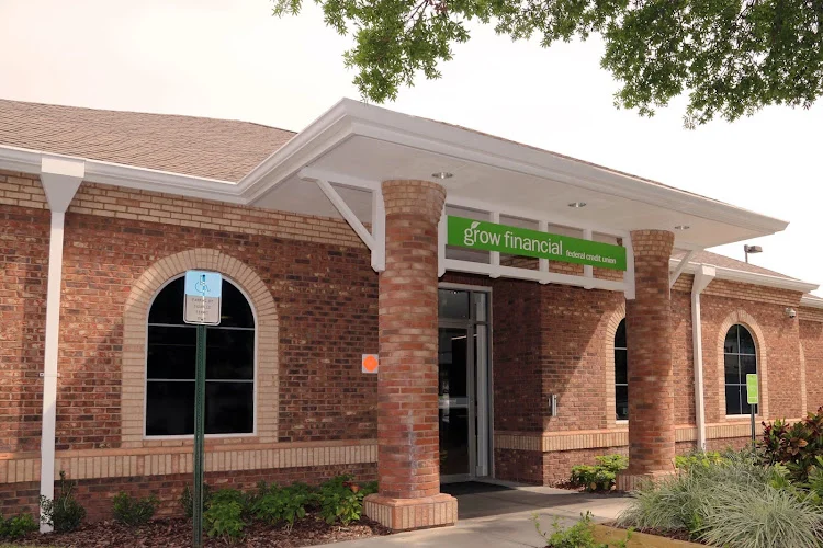 Grow Financial Federal Credit Union: Hyde Park Store
