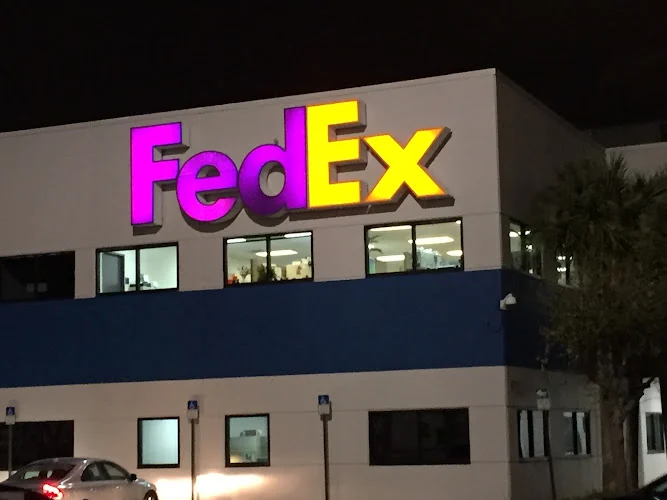 FedEx Ship Center