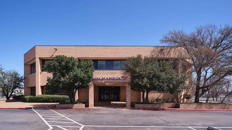 Bank of America (with Drive-thru ATM)